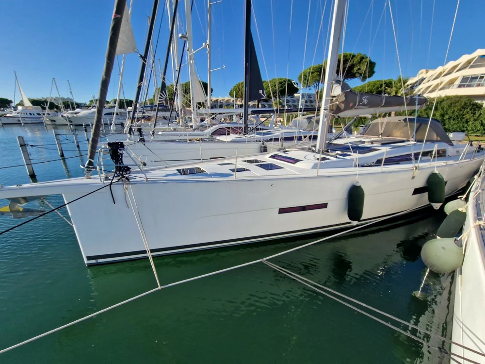 BoatPhoto.coverAlt
