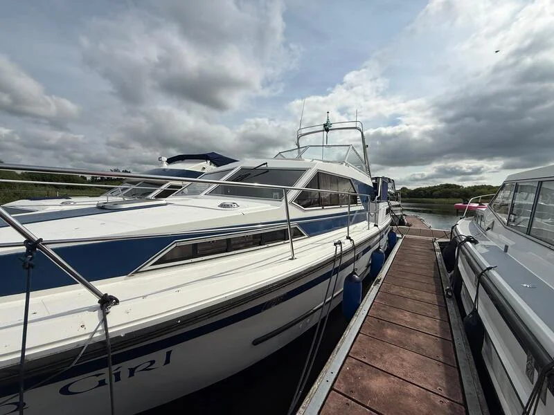 BoatPhoto.coverAlt