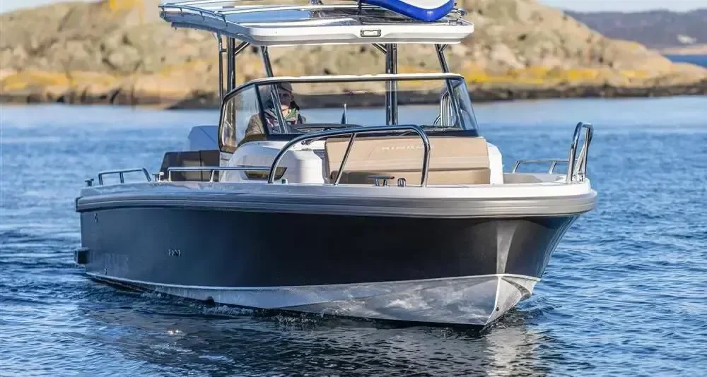 BoatPhoto.coverAlt