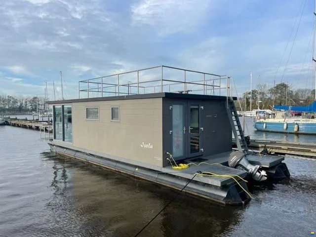 BoatPhoto.alt