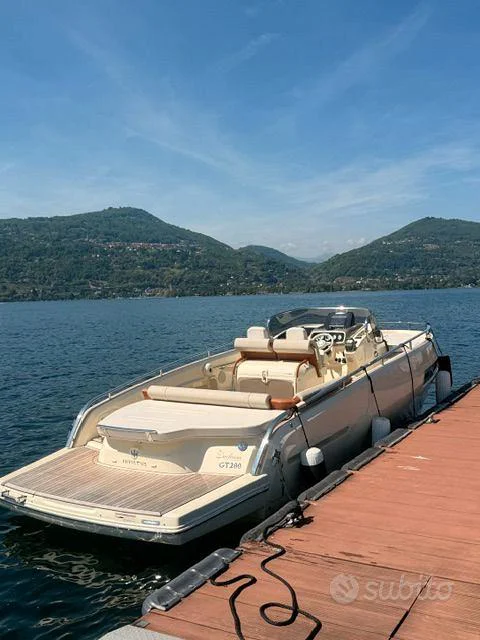 BoatPhoto.coverAlt