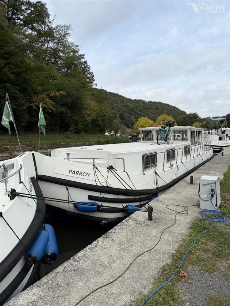 BoatPhoto.alt