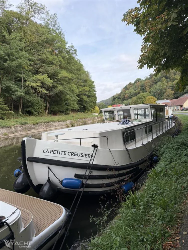 BoatPhoto.alt