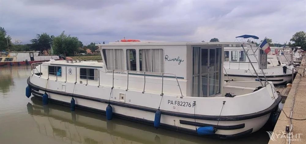 BoatPhoto.alt