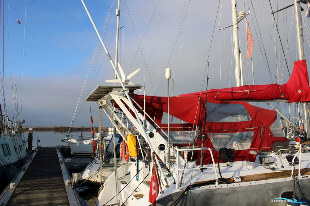 BoatPhoto.alt