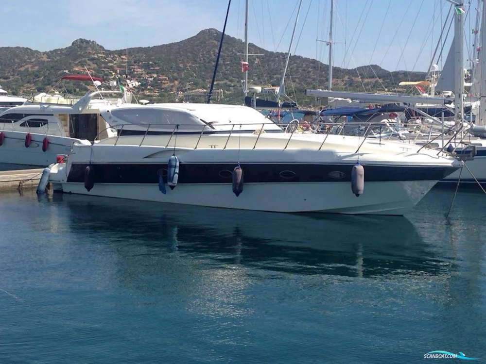 BoatPhoto.coverAlt