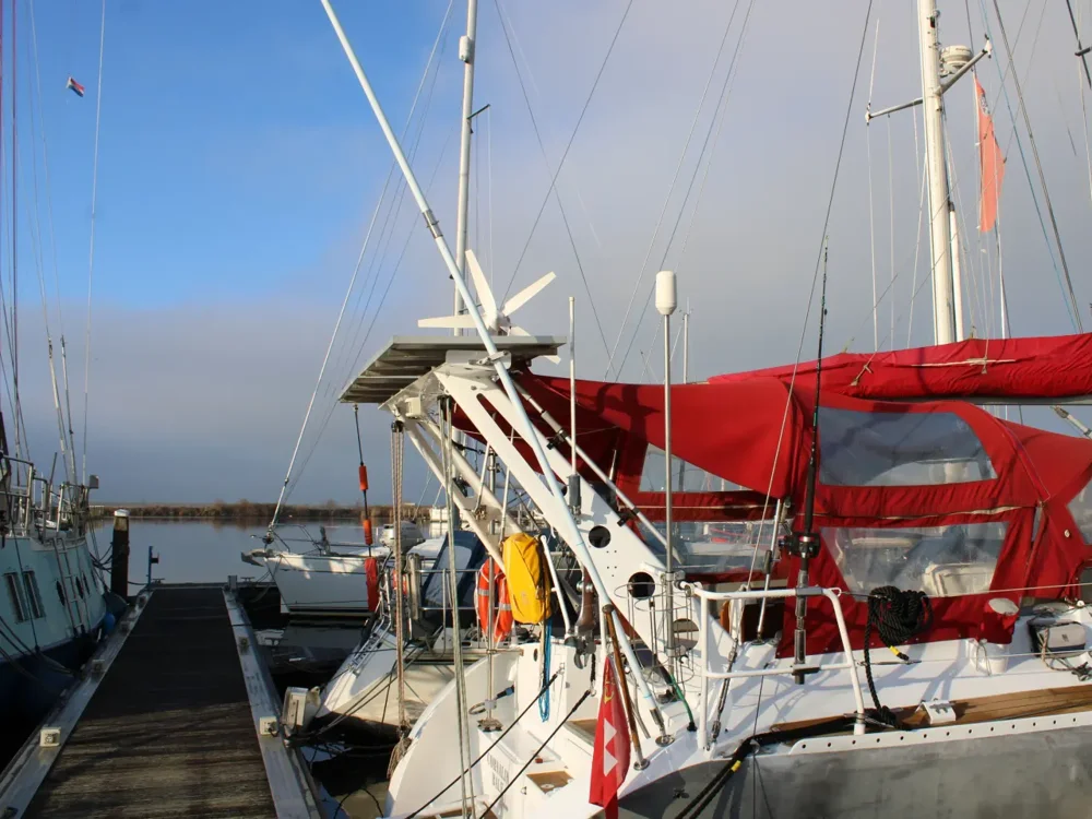 BoatPhoto.alt