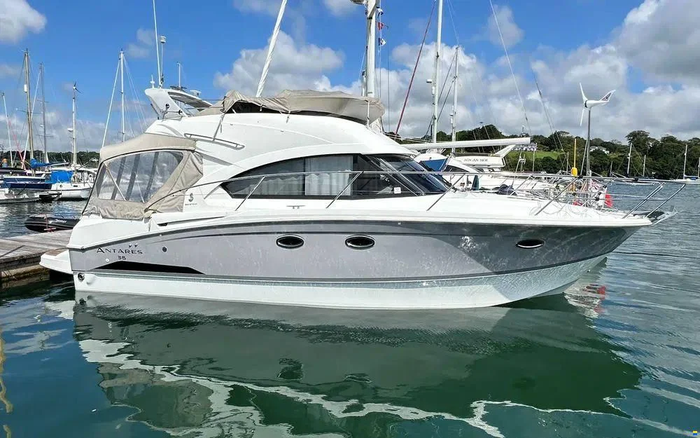 2017 Beneteau Antares 36 for sale in Nice, France