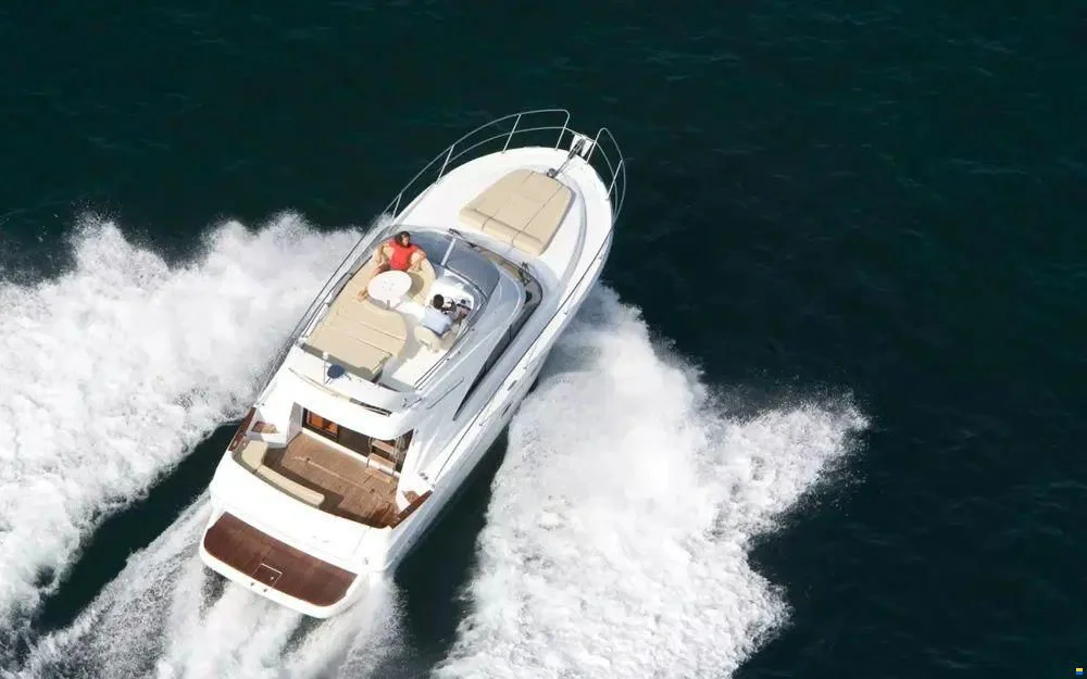 BoatPhoto.alt