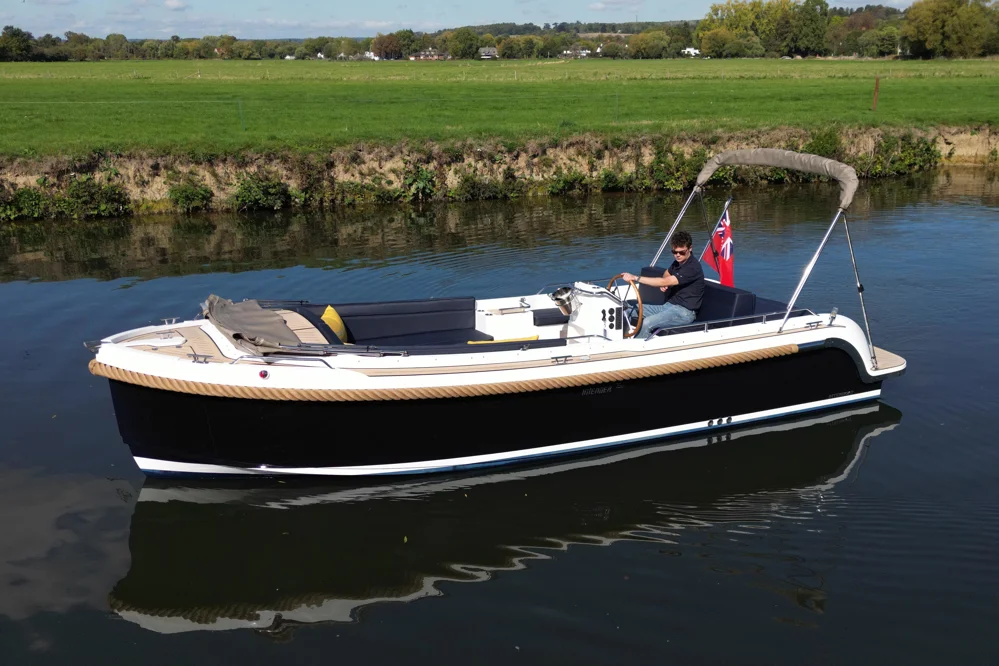 BoatPhoto.alt