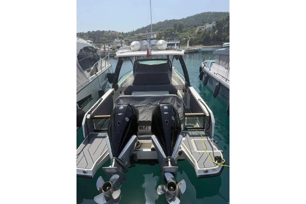 BoatPhoto.alt