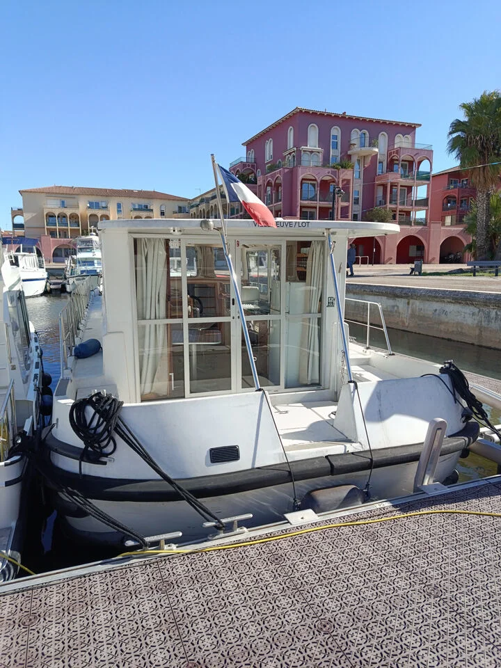 BoatPhoto.alt