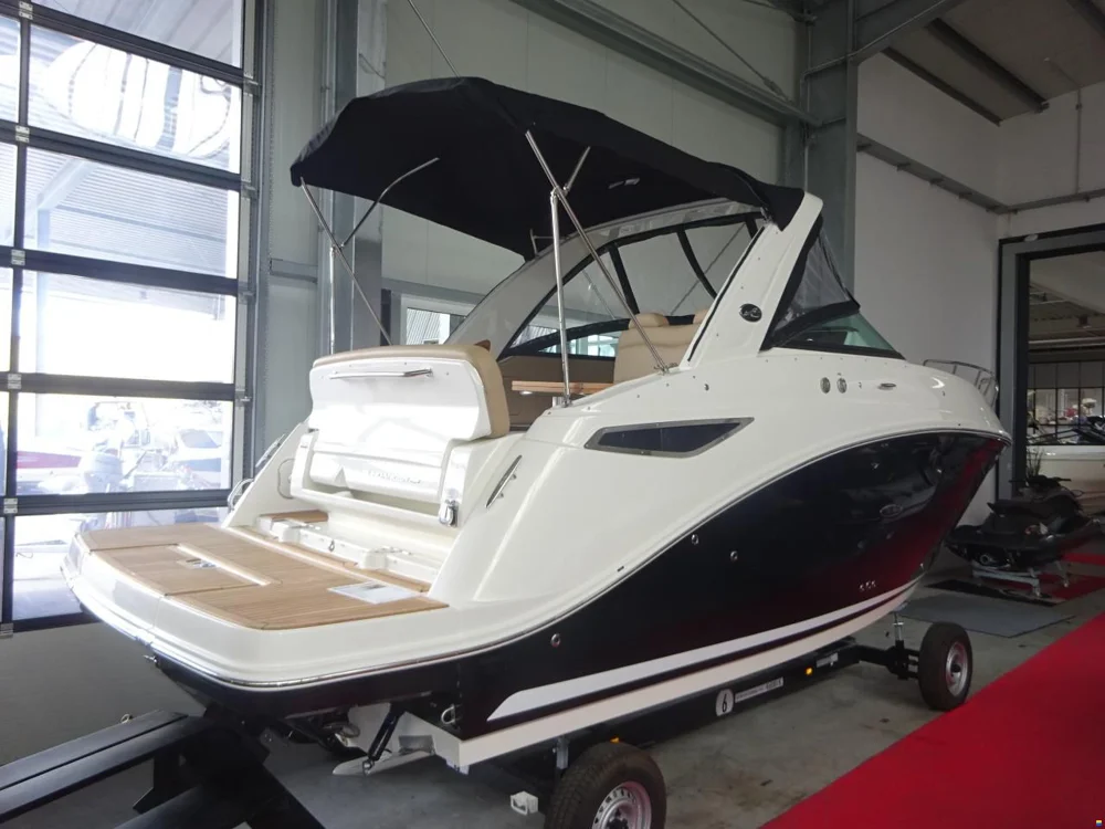 BoatPhoto.coverAlt