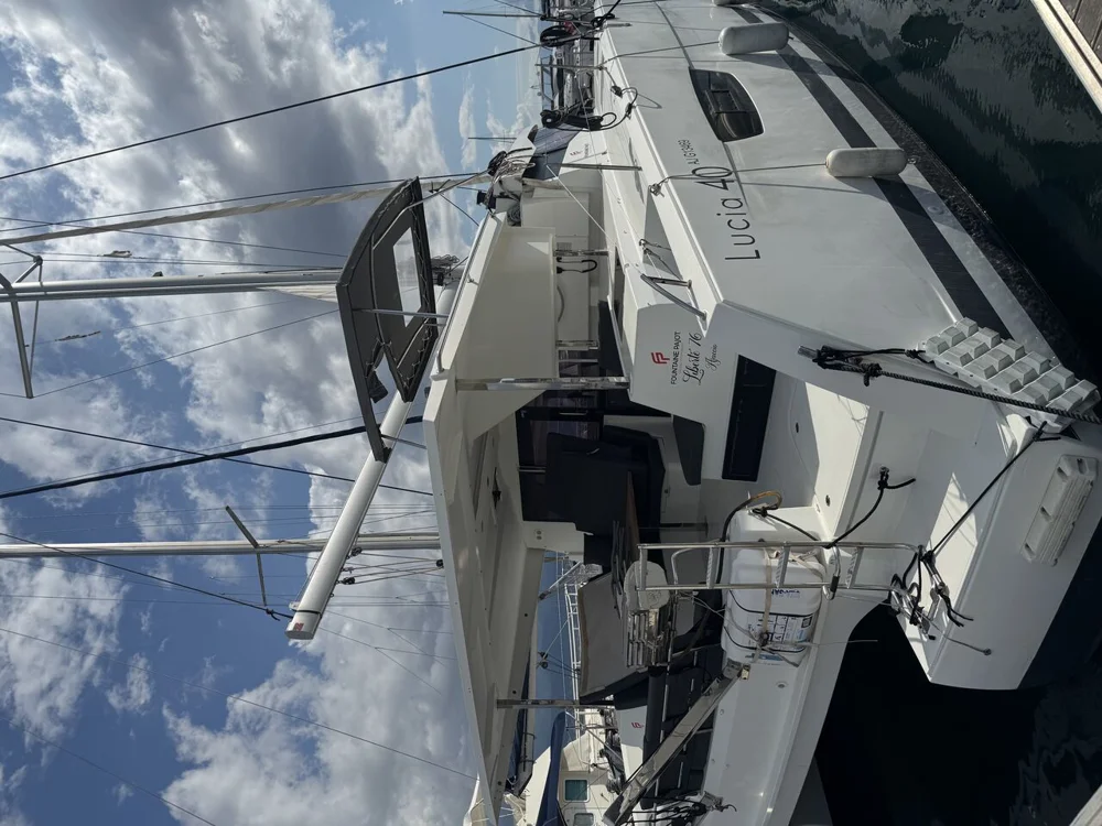 BoatPhoto.coverAlt
