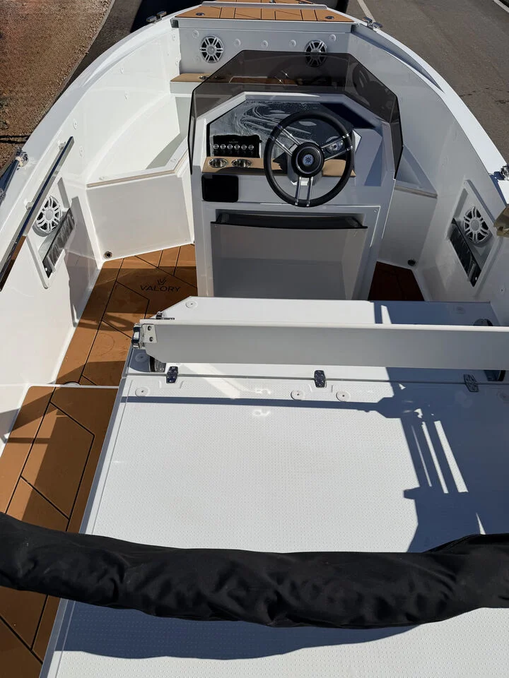 BoatPhoto.alt