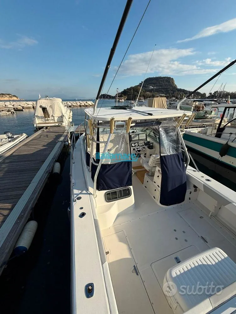 Boston Whaler 28 CONQUEST for sale in Qualiano, Italy, photo 3 of 5