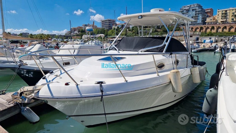 BoatPhoto.coverAlt