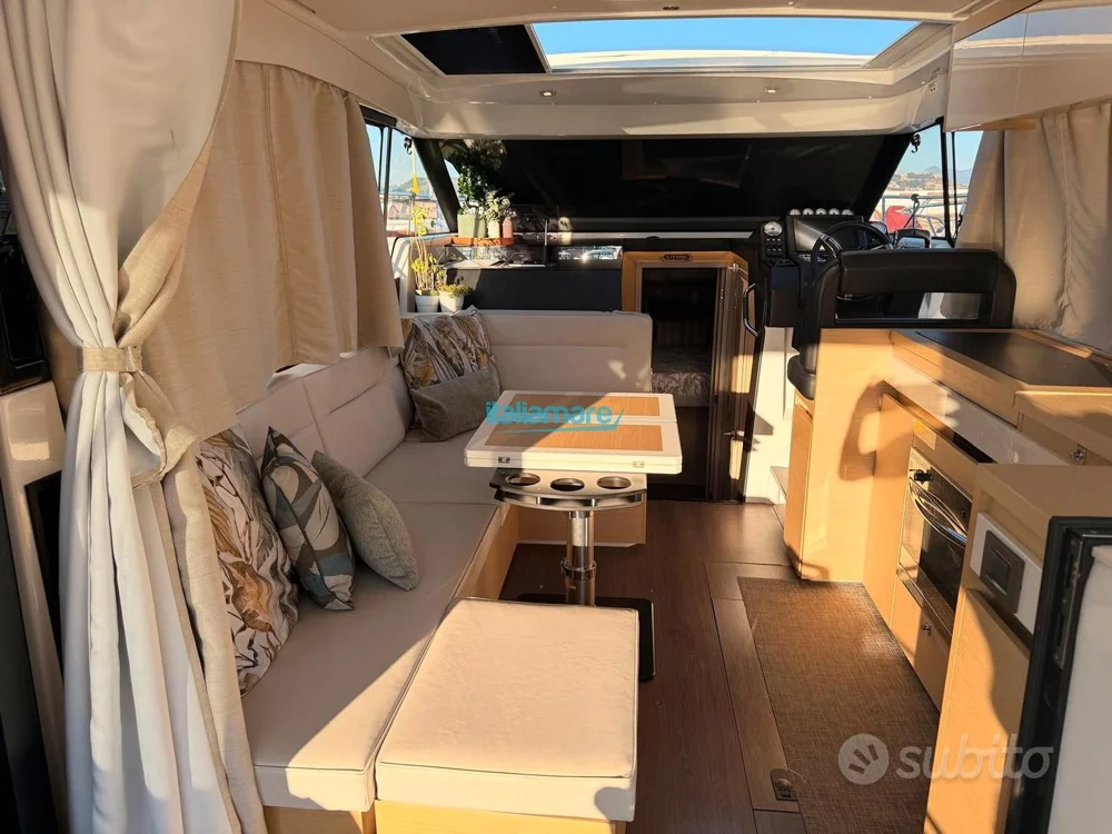 Jeanneau for sale in Qualiano, Italy, photo 2 of 5