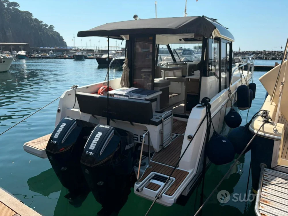 Jeanneau for sale in Qualiano, Italy, photo 2 of 5