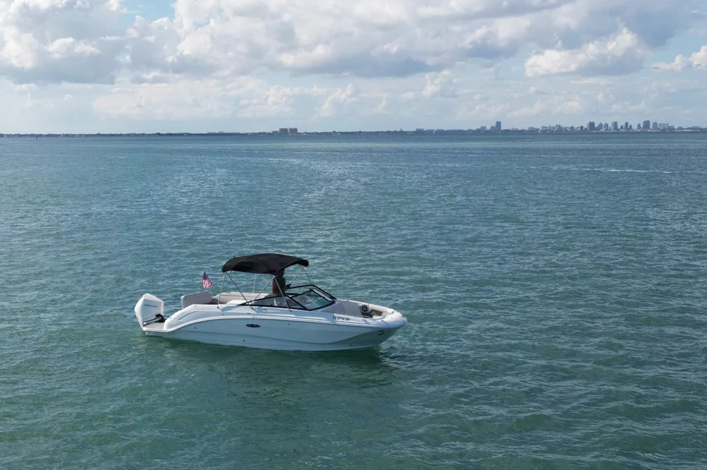BoatPhoto.coverAlt