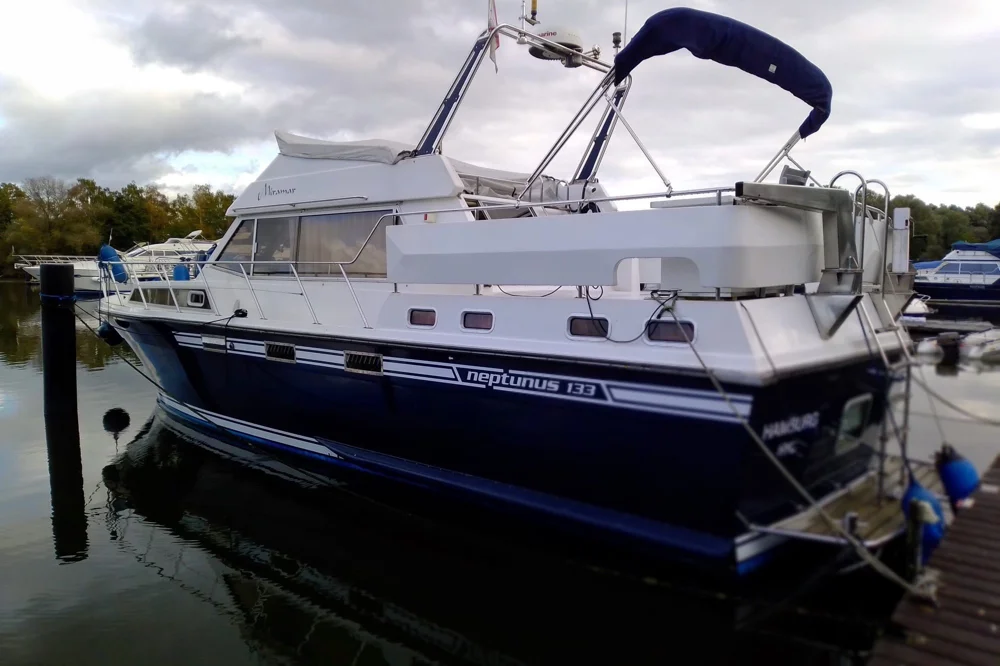 BoatPhoto.alt
