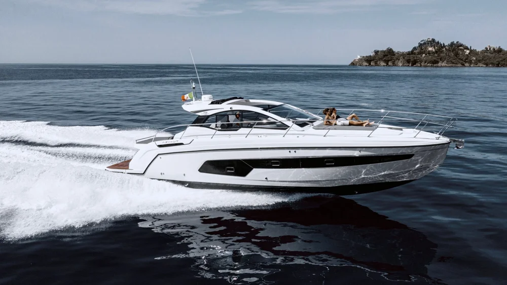 BoatPhoto.coverAlt