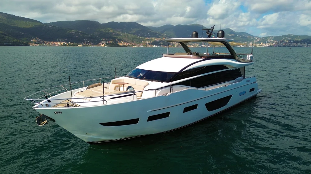 2020 Princess Yachts Y85 for sale in La Spezia, Italy, photo 2 of 5