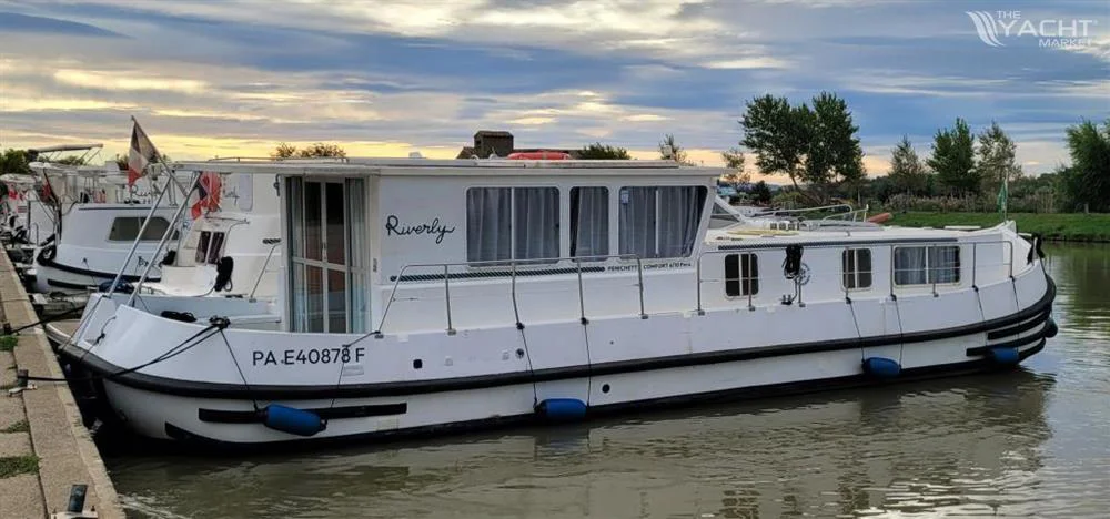 BoatPhoto.alt
