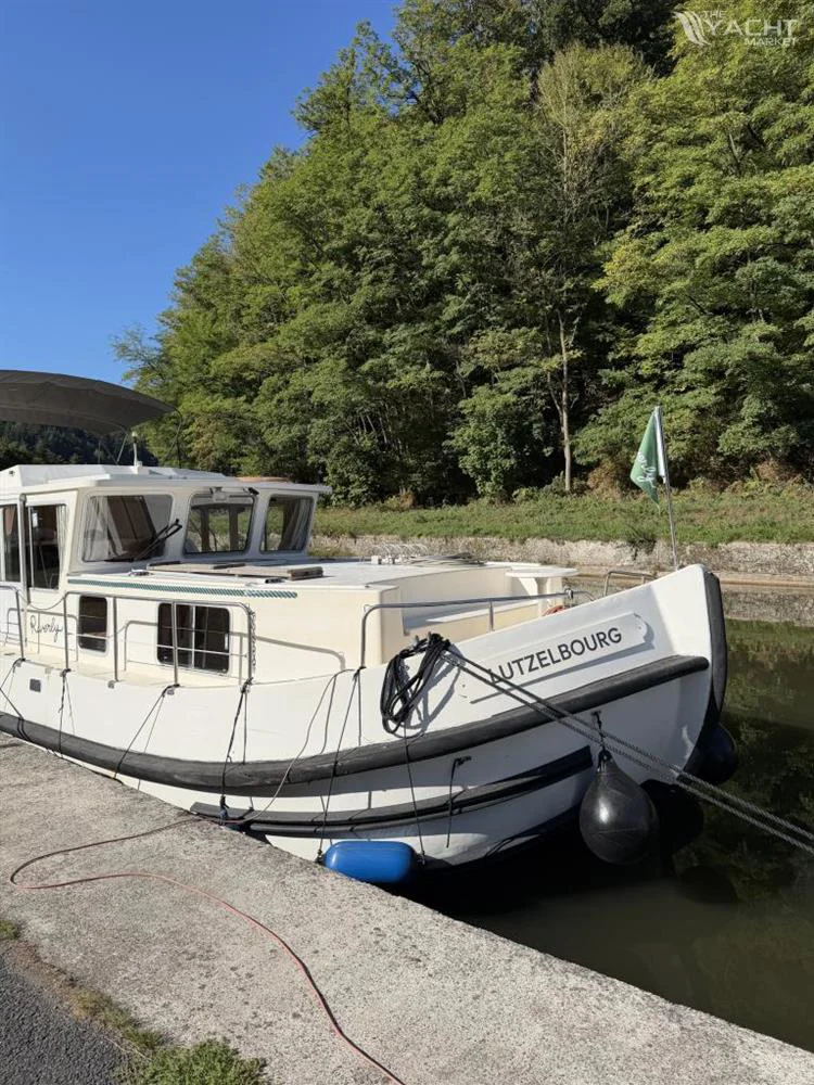 BoatPhoto.alt