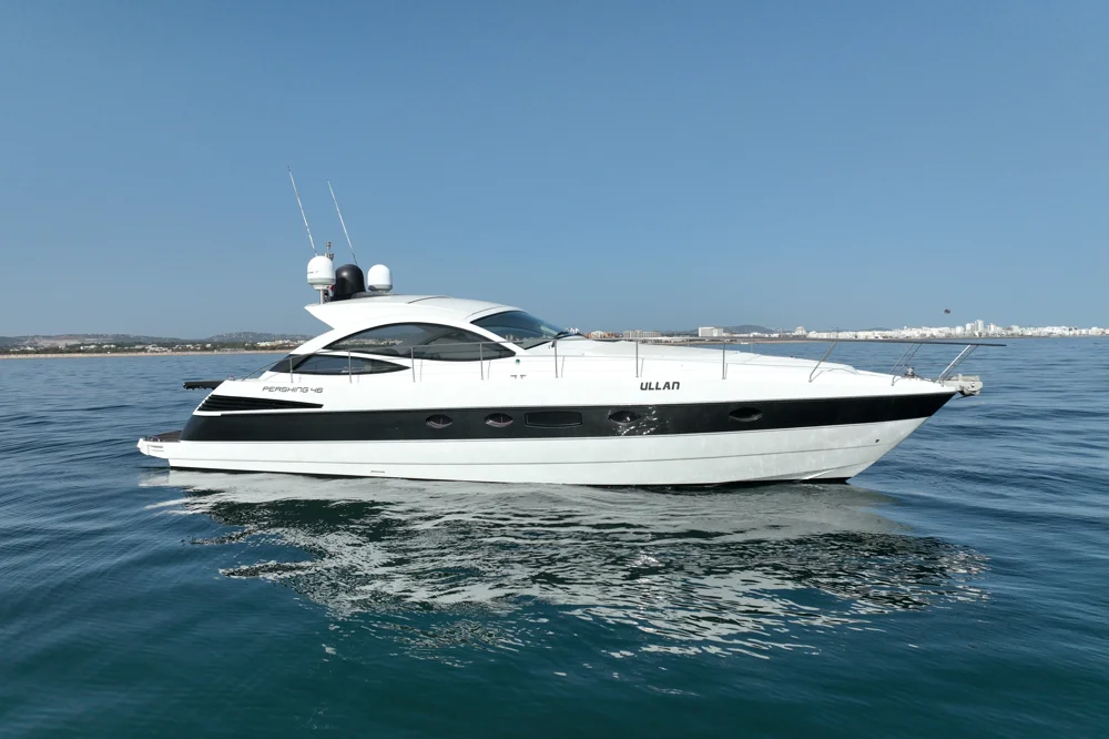 BoatPhoto.coverAlt
