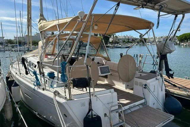 BoatPhoto.coverAlt