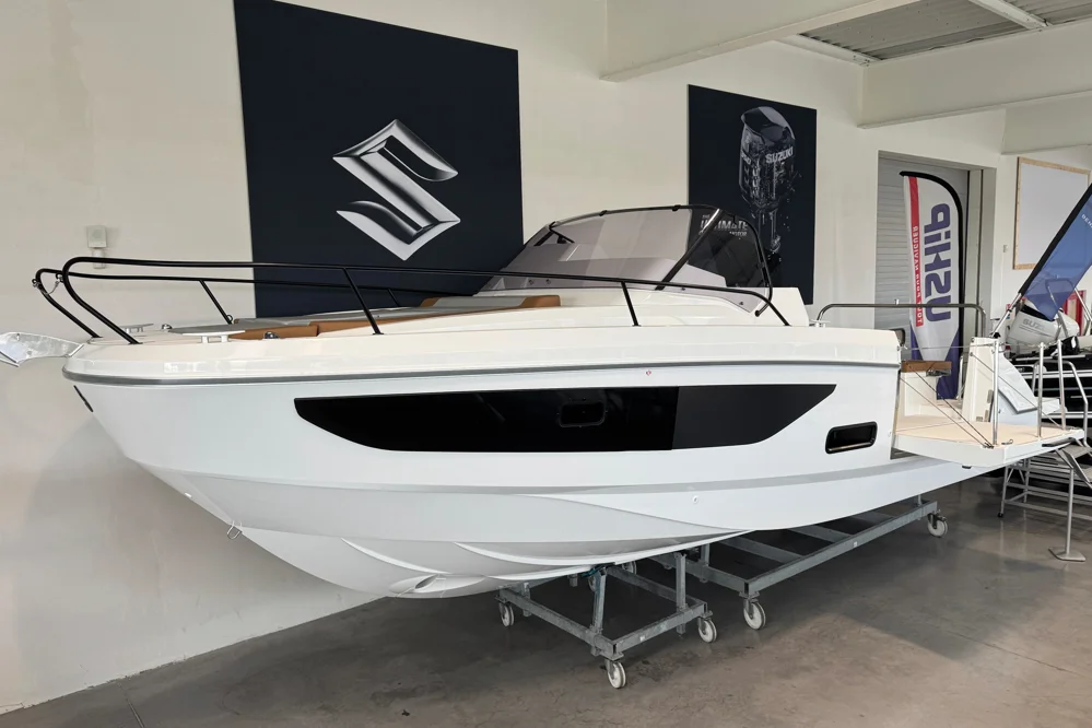 BoatPhoto.coverAlt