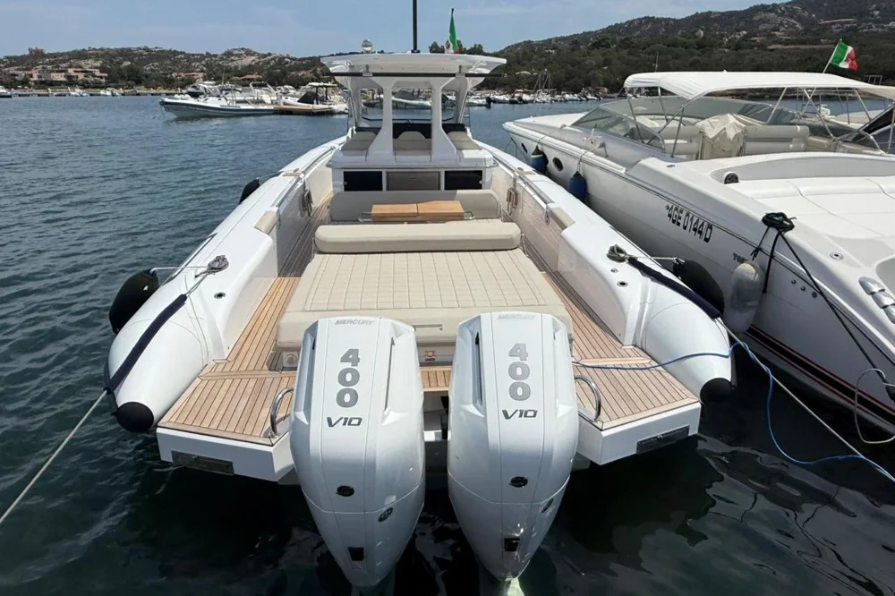 2024 Pirelli 42 for sale in Olbia, Italy, photo 2 of 5