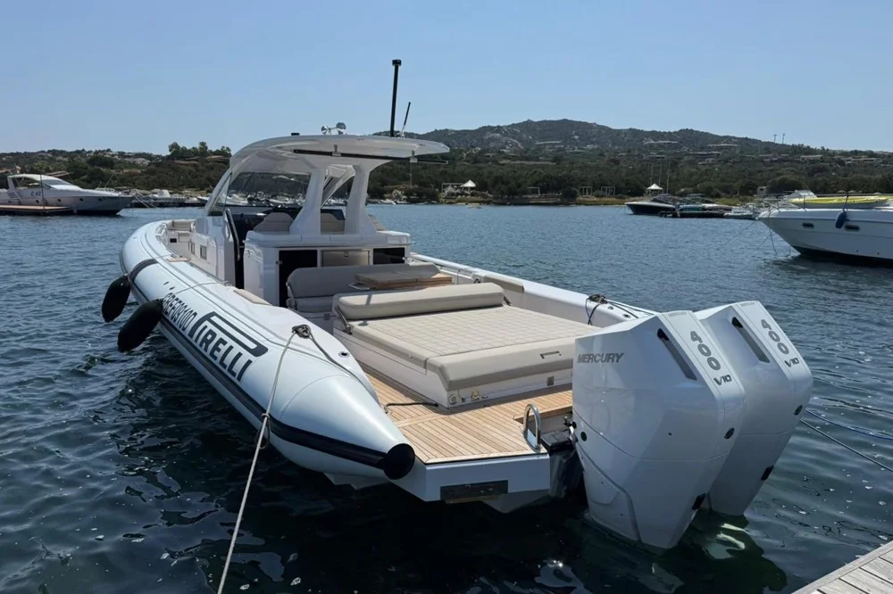 2024 Pirelli 42 for sale in Olbia, Italy, photo 3 of 5
