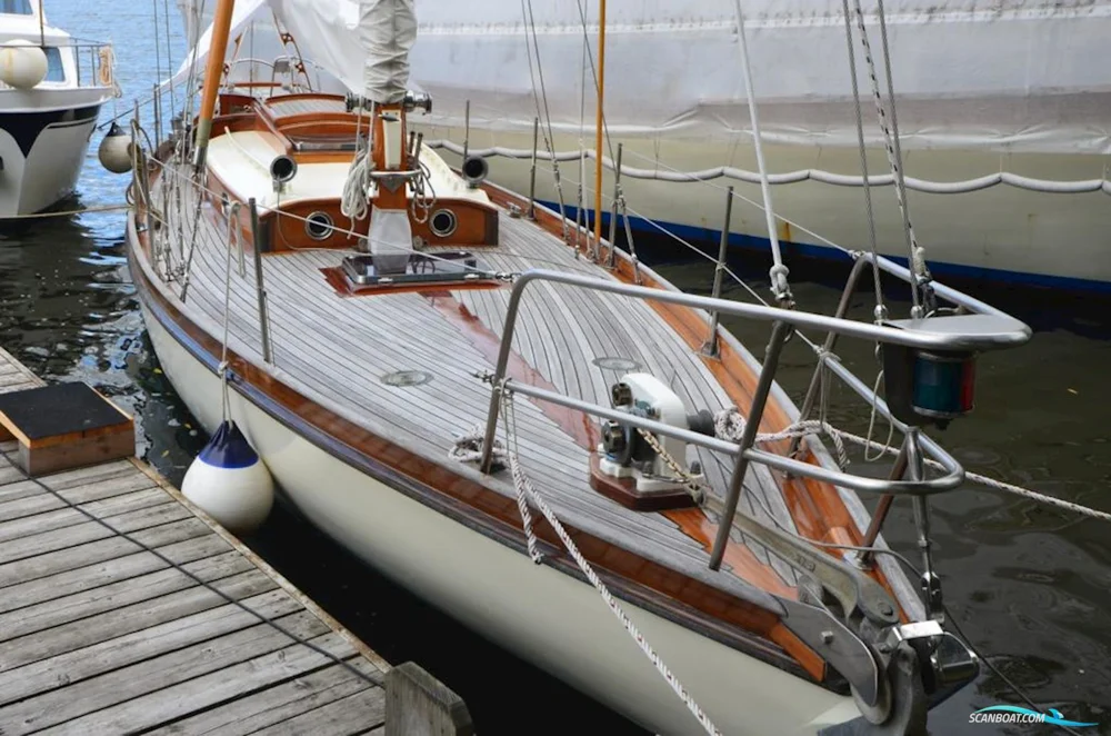 BoatPhoto.alt