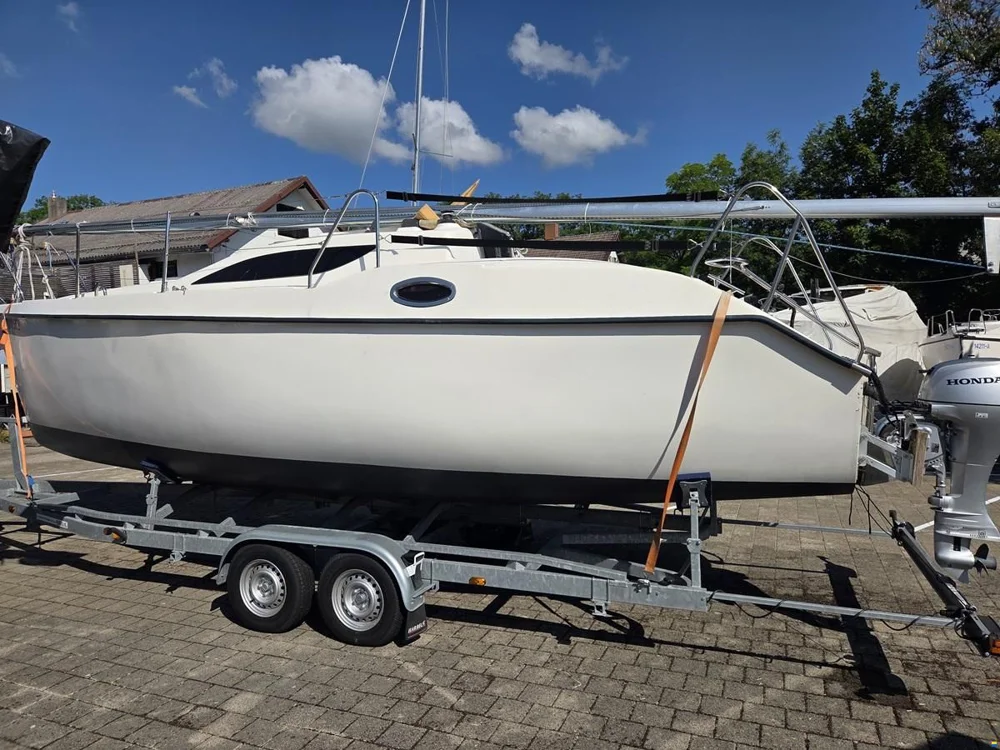 BoatPhoto.coverAlt