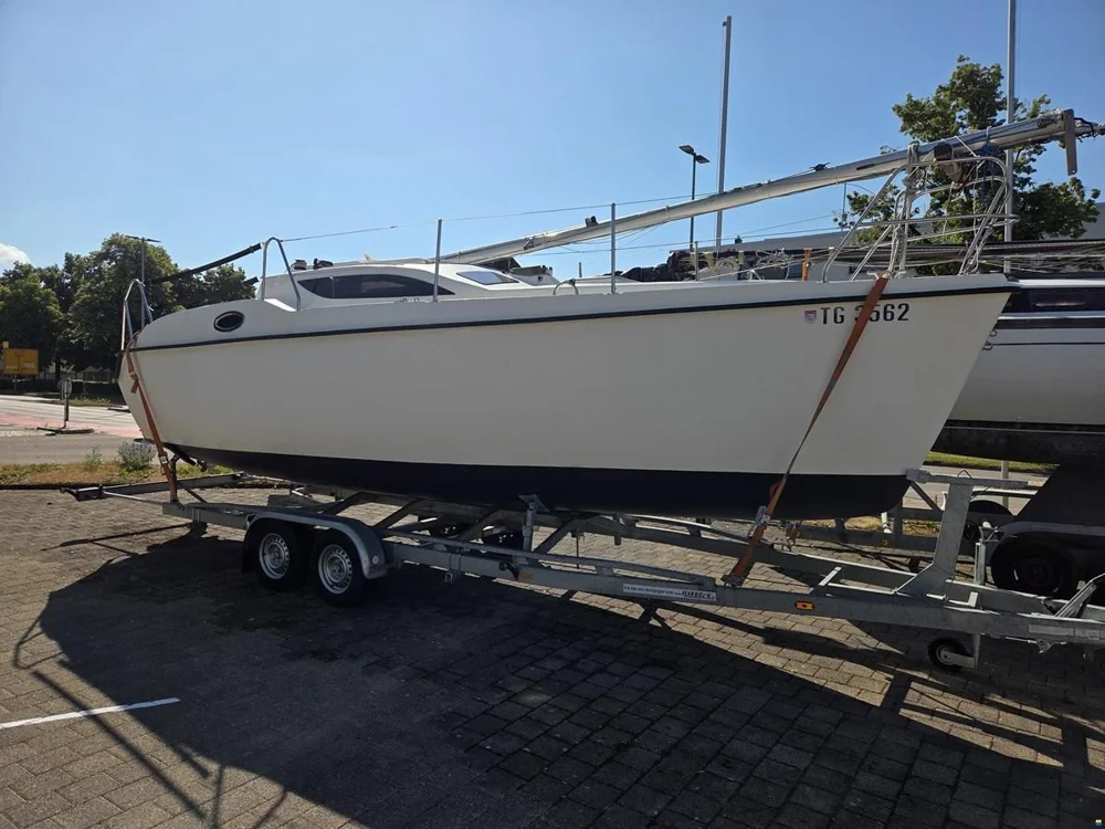 2008 Viko Yachts 27 DS for sale in Kaufbeuren, Germany, photo 2 of 10