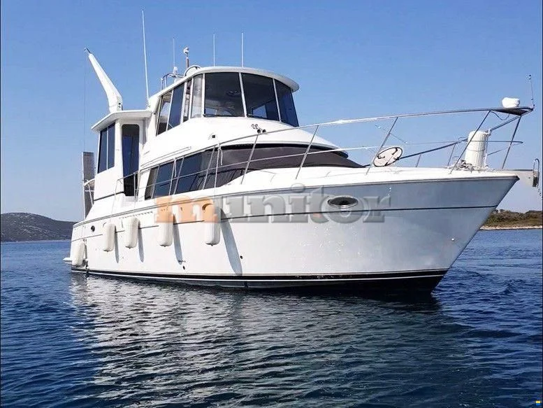 BoatPhoto.coverAlt
