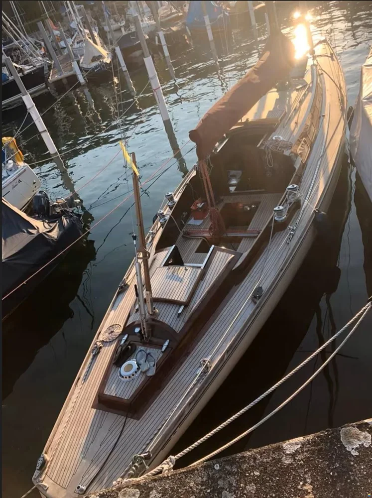 BoatPhoto.coverAlt