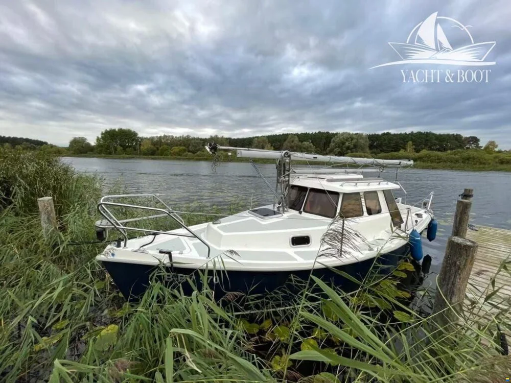 BoatPhoto.coverAlt