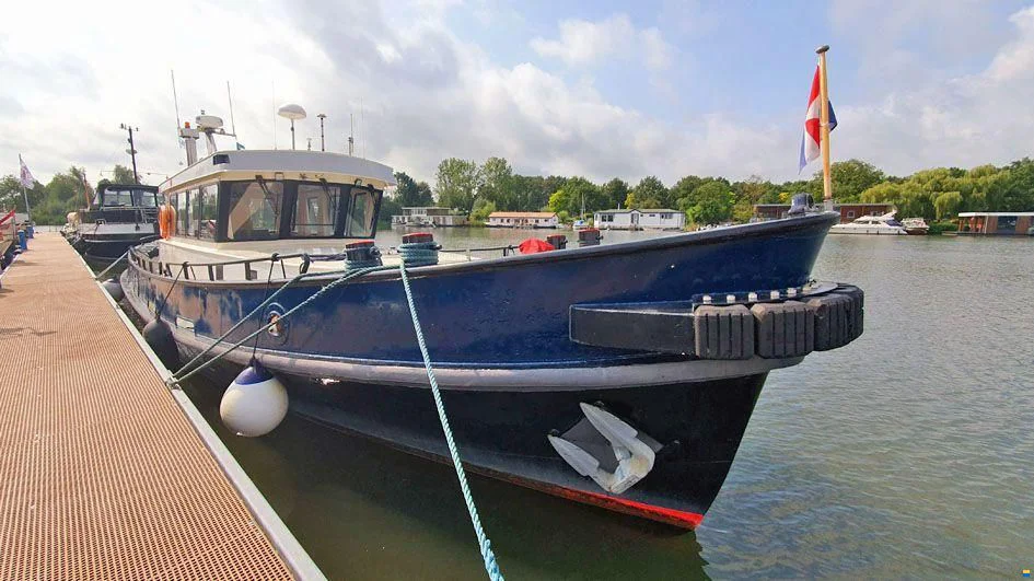 BoatPhoto.coverAlt