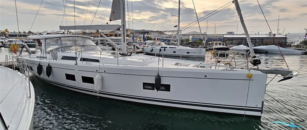 BoatPhoto.coverAlt