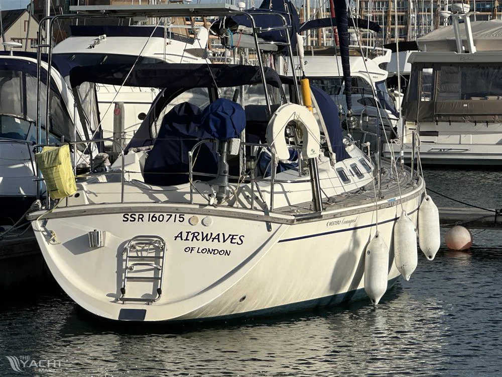 BoatPhoto.alt