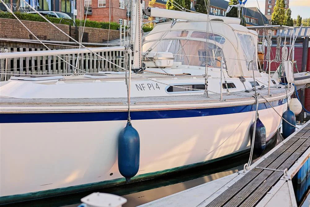 BoatPhoto.alt