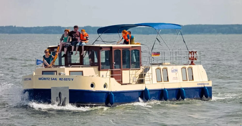 BoatPhoto.coverAlt