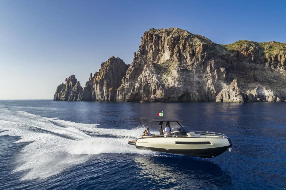 BoatPhoto.coverAlt