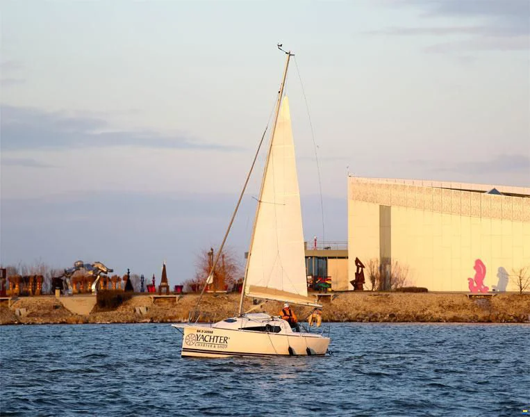 BoatPhoto.coverAlt