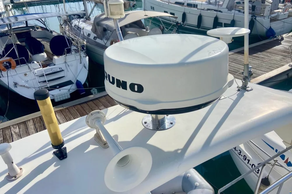 BoatPhoto.coverAlt