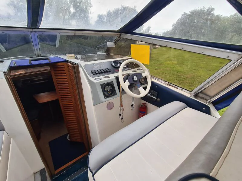 BoatPhoto.coverAlt