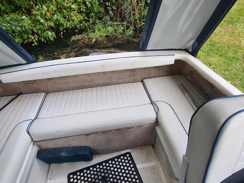 BoatPhoto.coverAlt